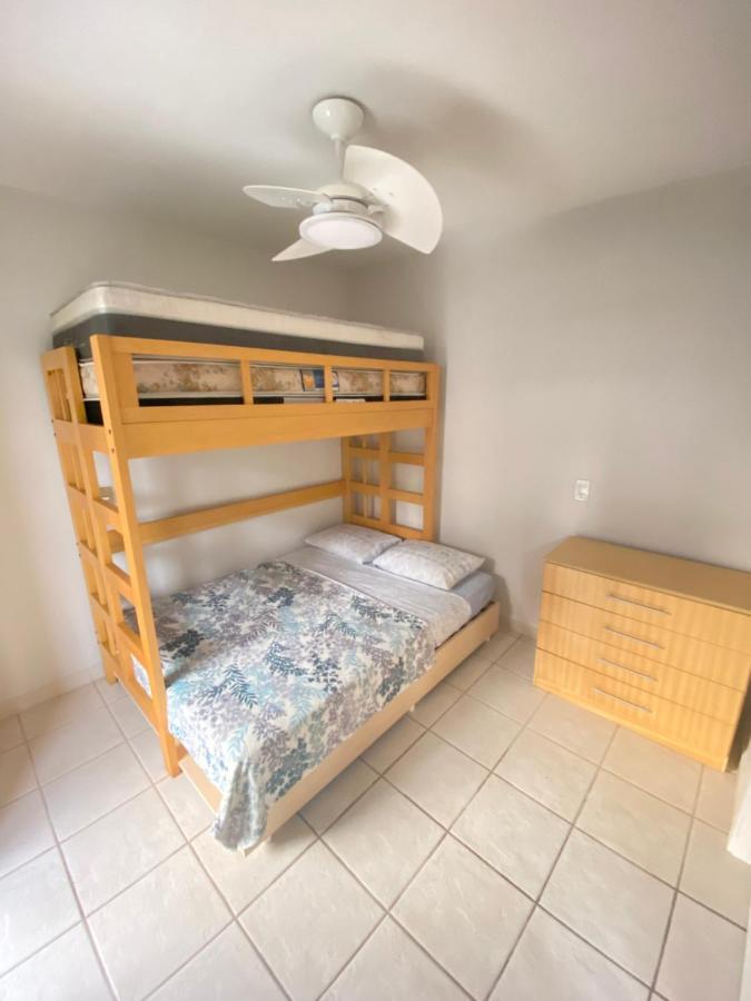Apartamento no Guarujá a 400 mts da praia Exterior foto